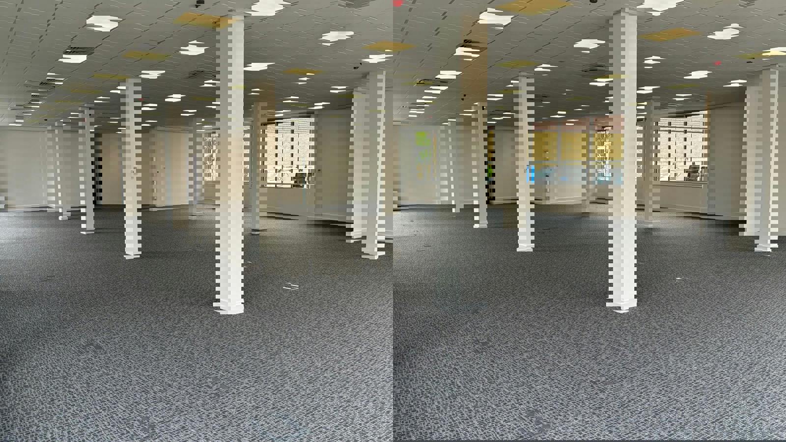 Interior 3.jpg Interior 1