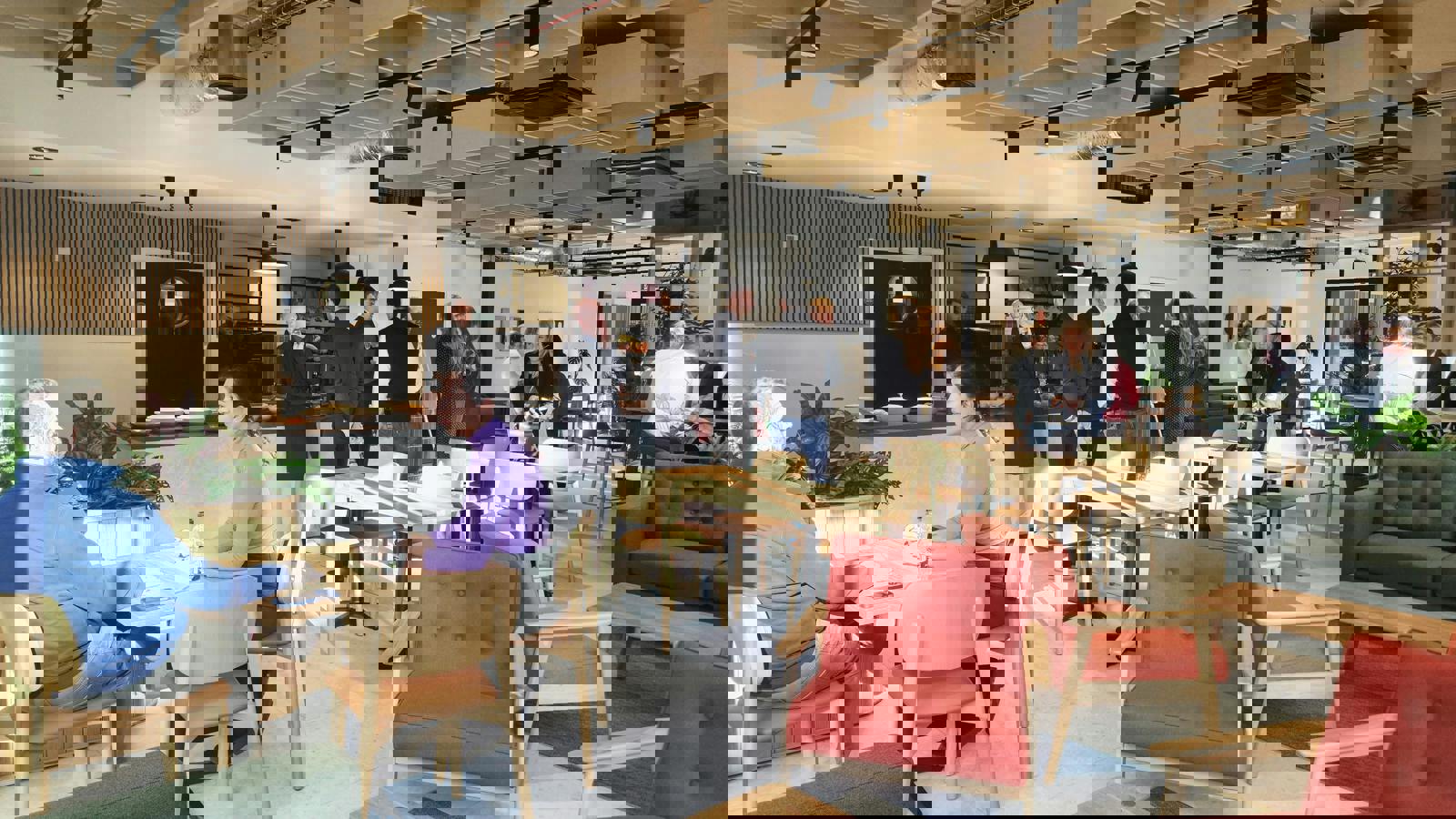 journey_FlaskCafe_networking1.jpg journey_FlaskCafe_networking