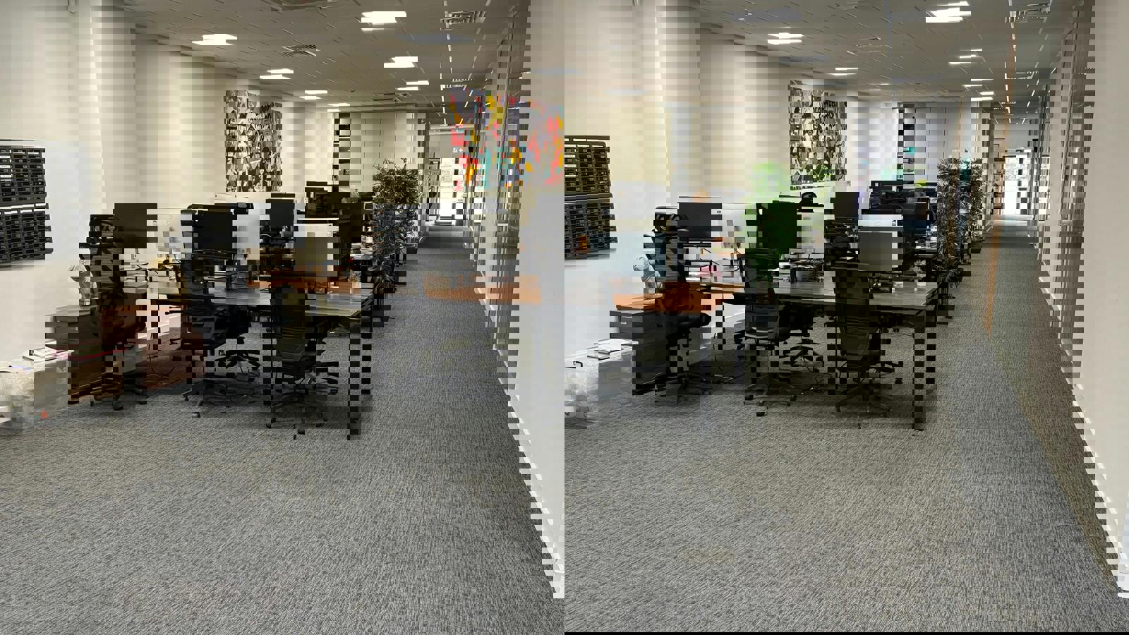 Office 1.jpg Office 1