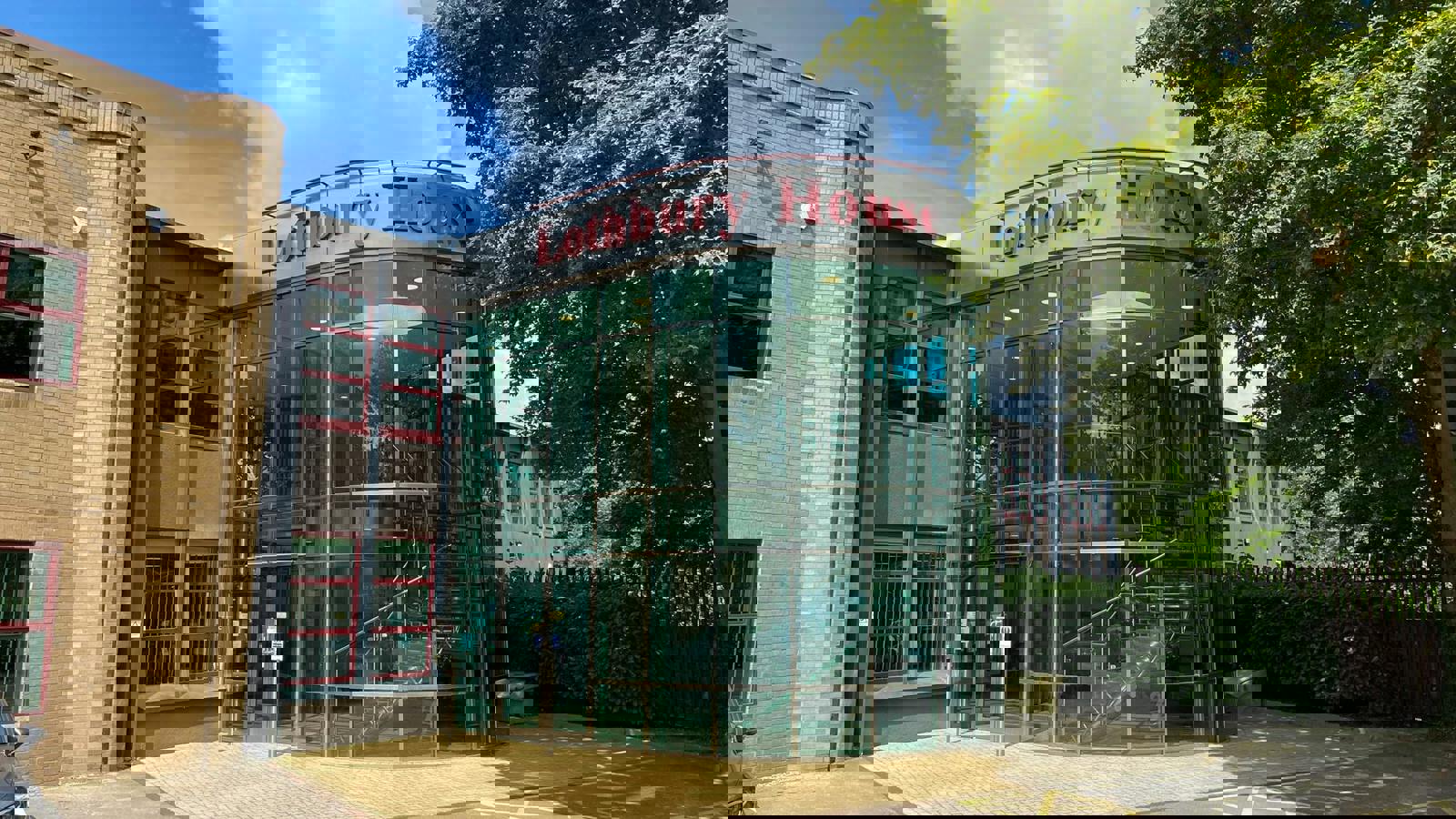 IMG_6947.JPEG IMG_6946