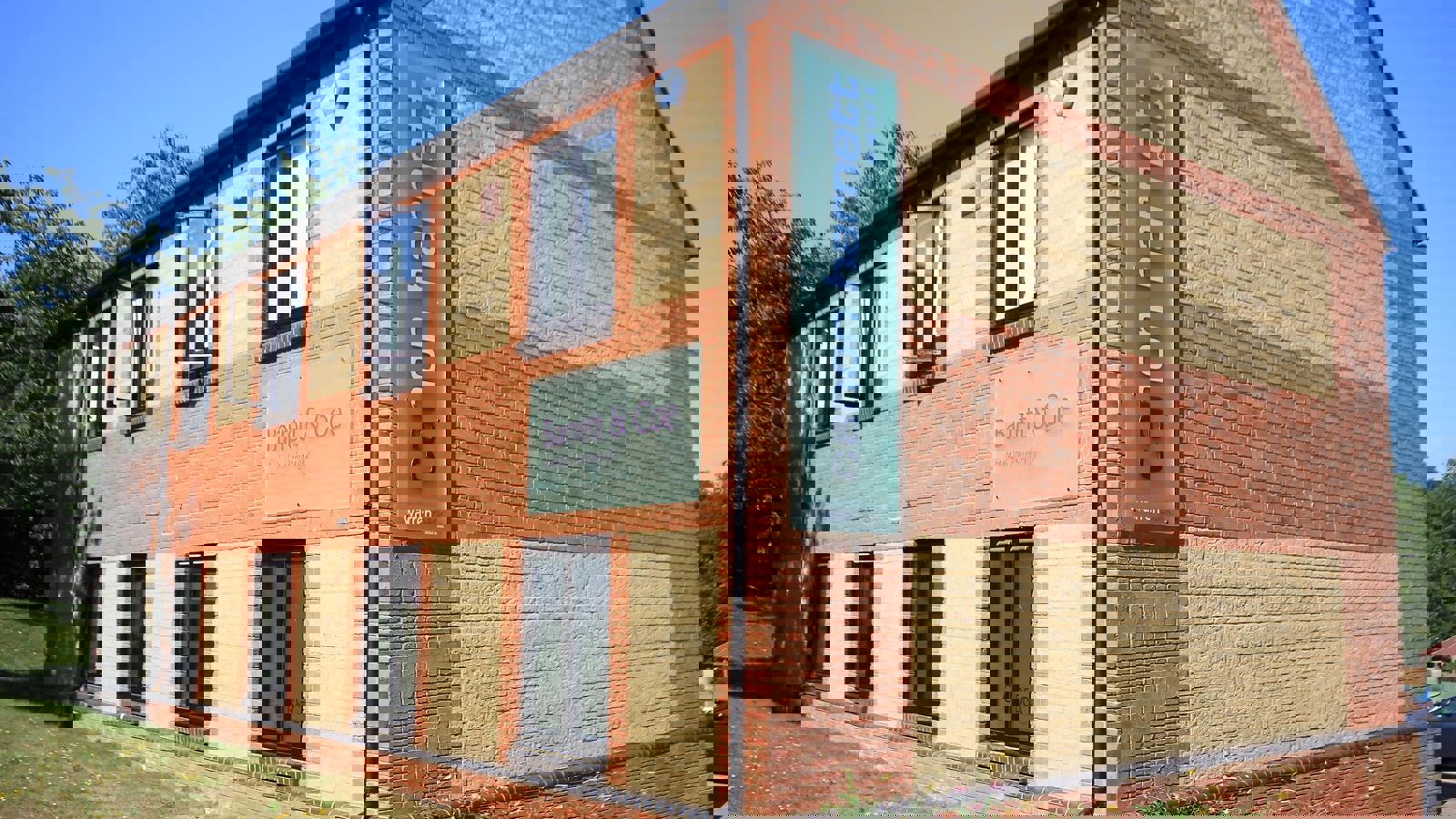 1 Canon Harnett Ext1.jpg 1 Canon Harnett Ext