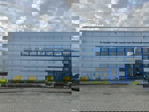  Milton Keynes,  Buckinghamshire,  MK14 5BW picture 2