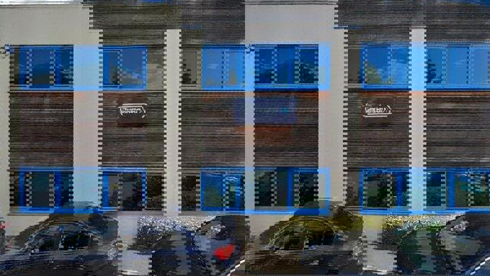 Street View.jpg Street View