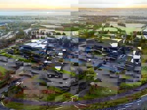  Shenley Wood,  Milton Keynes,  Buckinghamshire,  MK5 6LB picture 1