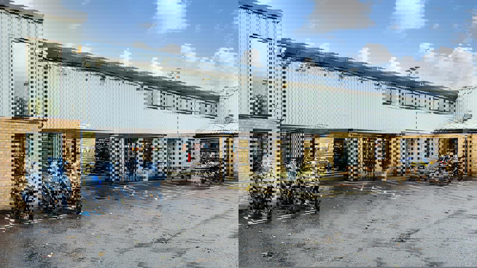 Ber St 120 Harley & BMW 016.jpeg Ber St 120 Harley & BMW 015