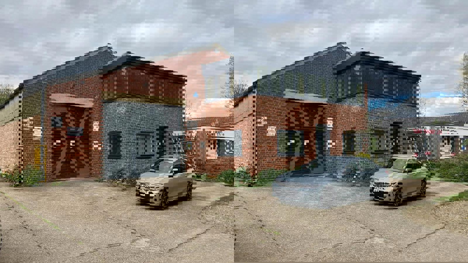 IMG_3893.JPEG IMG_3892