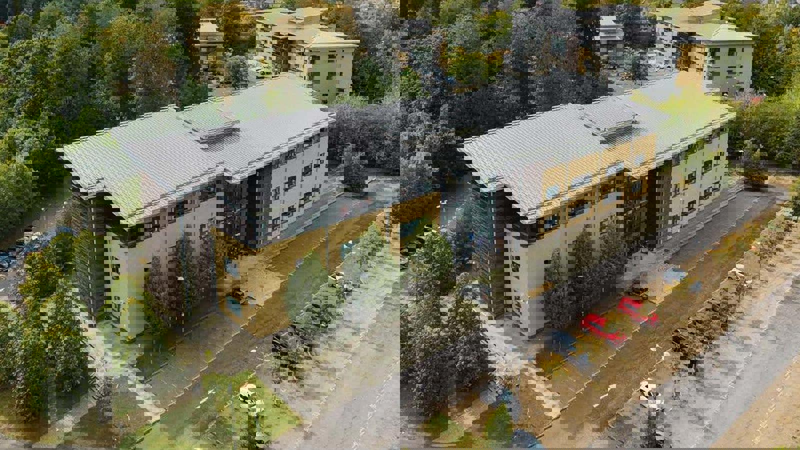 Lakeside 400 0525 4.jpg Lakeside 400 0525 1