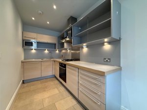 Cambridgeshire, CB1 3BH picture 3