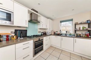 Cambridgeshire, CB1 3FZ picture 2