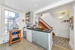 Cambridgeshire, CB1 1JU picture 3