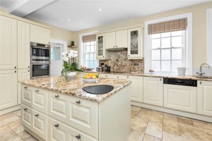 Cambridgeshire, CB1 7UY picture 6