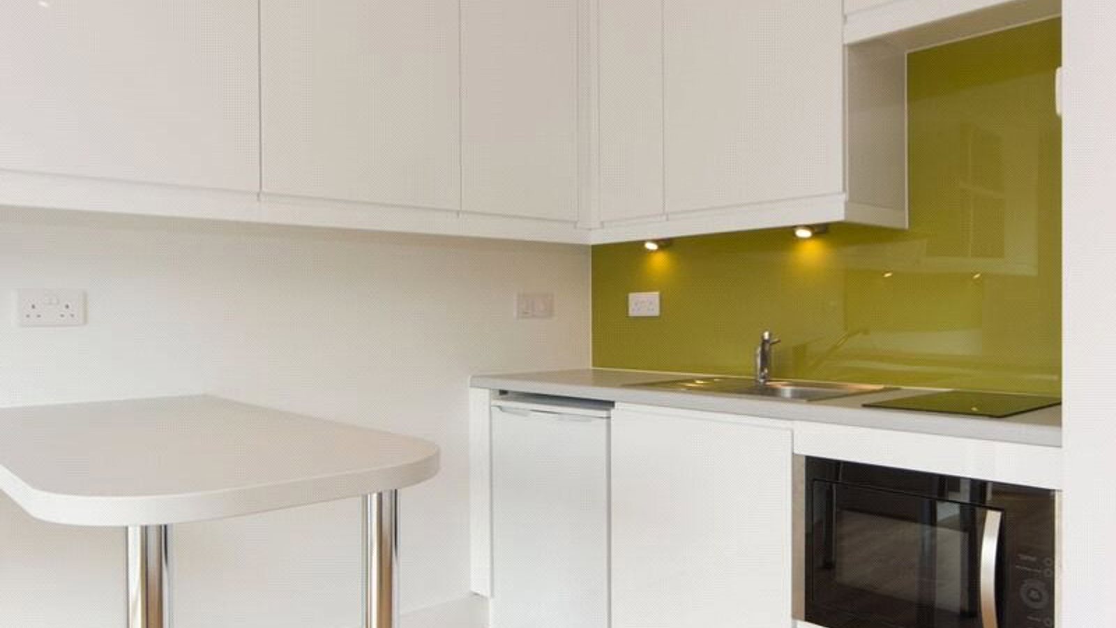 Kitchenette1.jpg