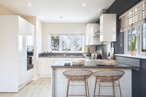 Cambridge, CB1 8RJ picture 1