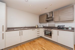 Cambridge, CB1 3FA picture 3