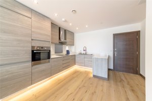 Cambridgeshire, CB1 2GE picture 2