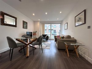 Cambridge, CB1 2FH picture 1