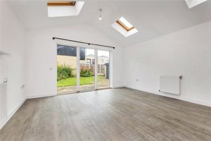 Cambridge, Cambridgeshire, CB2 9PR picture 2