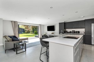 Cambridgeshire, CB2 8AW picture 3