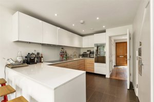 Cambridge, CB2 9AT picture 4