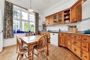 Cambridgeshire, CB2 7EB picture 6