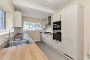 Cambridgeshire, CB2 8BH picture 3