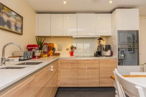 Cambridge, CB2 9PB picture 3