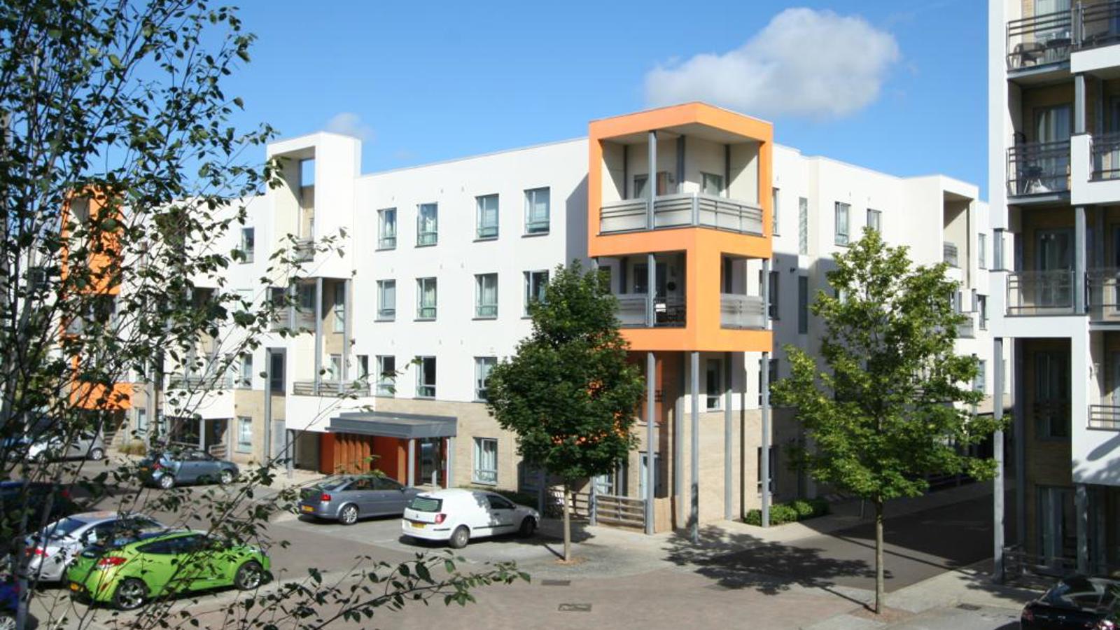 Front1.jpg
