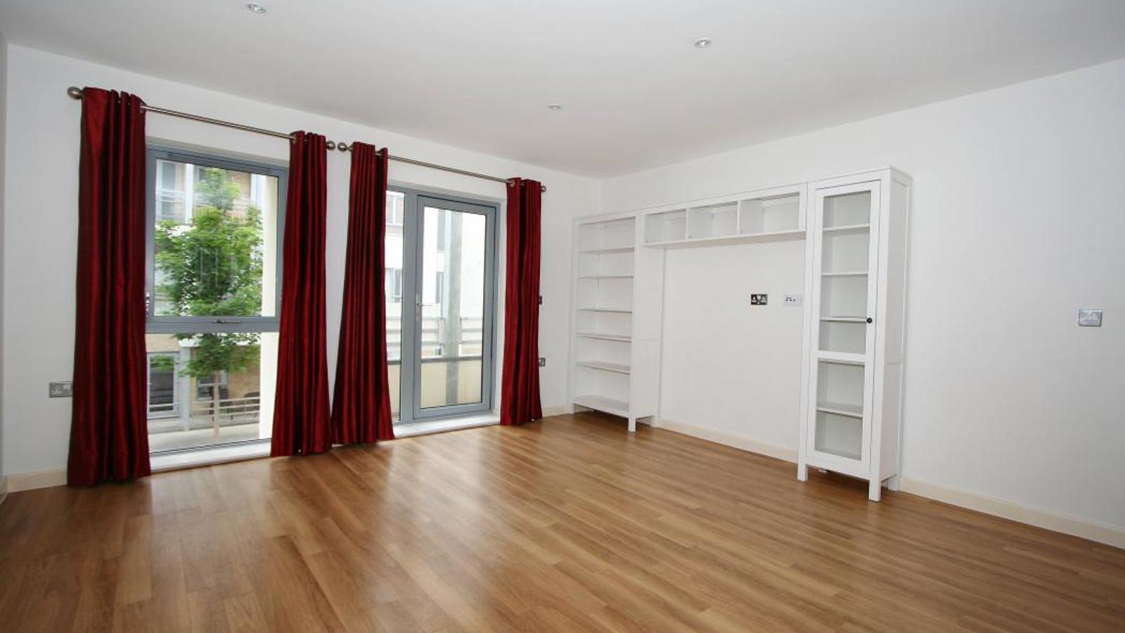 Living Room1.jpg