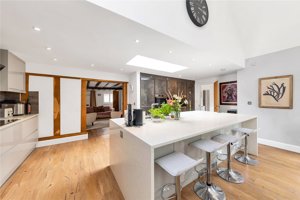 Cambridge, Cambridgeshire, CB2 9LH picture 4