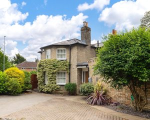 Cambridge, Cambridgeshire, CB2 9LS picture 1