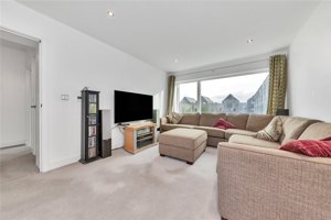 Cambridgeshire, CB2 0AQ picture 5