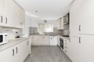 Cambridge, Cambridgeshire, CB2 9BS picture 2