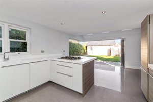 Cambridge, CB2 9LZ picture 3