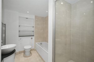 Cambridge, CB2 8PB picture 5