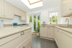 Cambridge, CB21 5ER picture 6