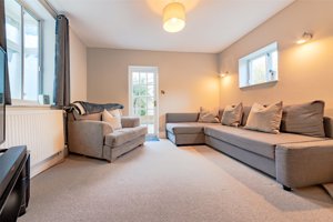 Cambridge, CB22 3HJ picture 2