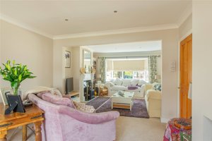 Cambridge, CB23 7AR picture 3