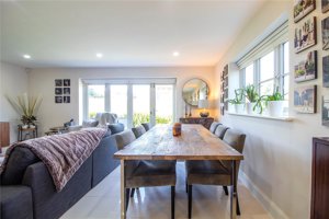 Cambridge, CB23 1HE picture 5