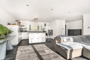 Cambridge, Cambridgeshire, CB23 7QL picture 2