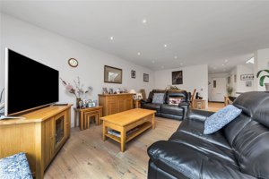 Cambridge, Cambridgeshire, CB23 8BD picture 5