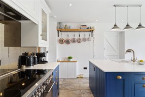 Cambridge, CB23 7DS picture 5