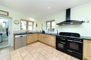 Cambridge, Cambridgeshire, CB24 5NX picture 5