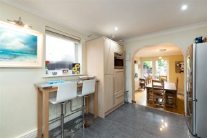 Cambridge, CB3 0LU picture 4