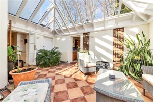 Cambridgeshire, CB3 0EH picture 3