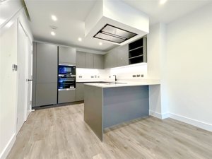 Cambridge, CB3 1SE picture 1