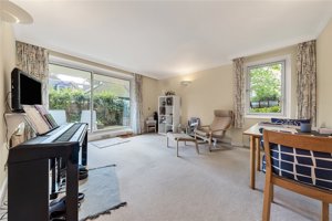 Cambridge, Cambridgeshire, CB3 9AR picture 2