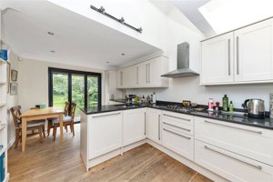 Cambridgeshire, CB3 9AY picture 6