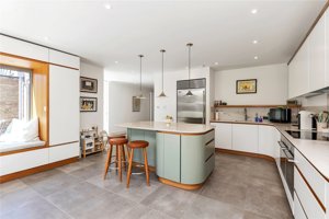 Cambridge, Cambridgeshire, CB3 0NJ picture 5