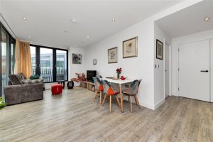 Cambridgeshire, CB3 1BR picture 5