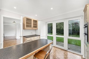 Cambridge, CB3 9LX picture 5